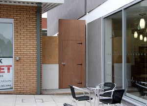 WALL web