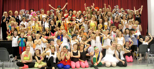 130 Students in Dance Show