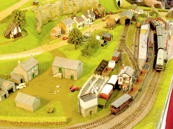Thomas the tank engine model railway outlet