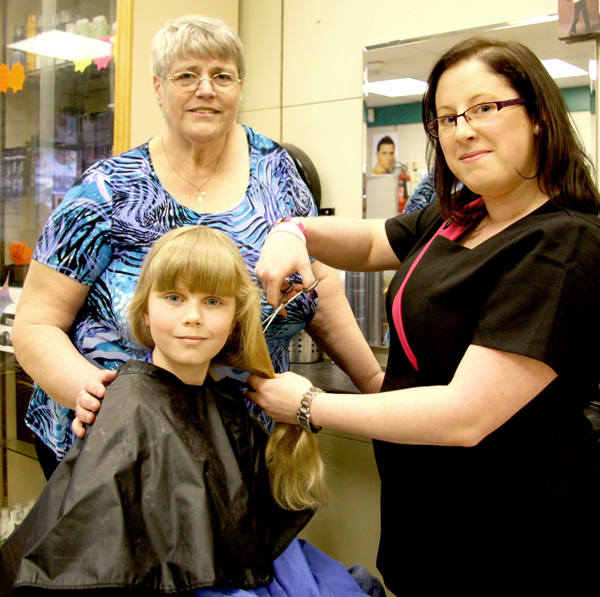 Jessica-Marie Has Hair Cut to Make Wig for Cancer Victim