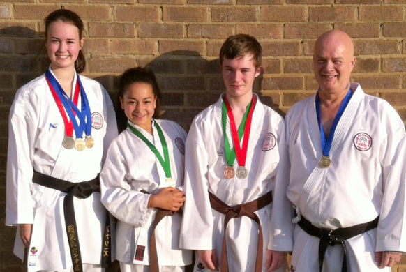 Aycliffe Fighters Bring Medals from Bradford