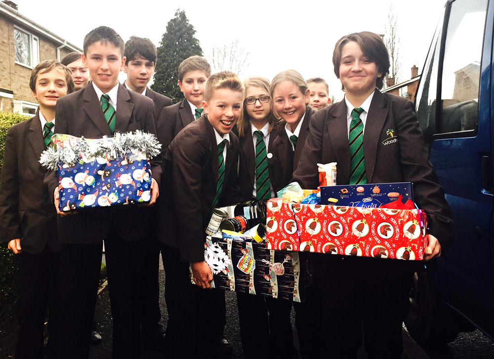 Academy Students Give Hampers to Elderly