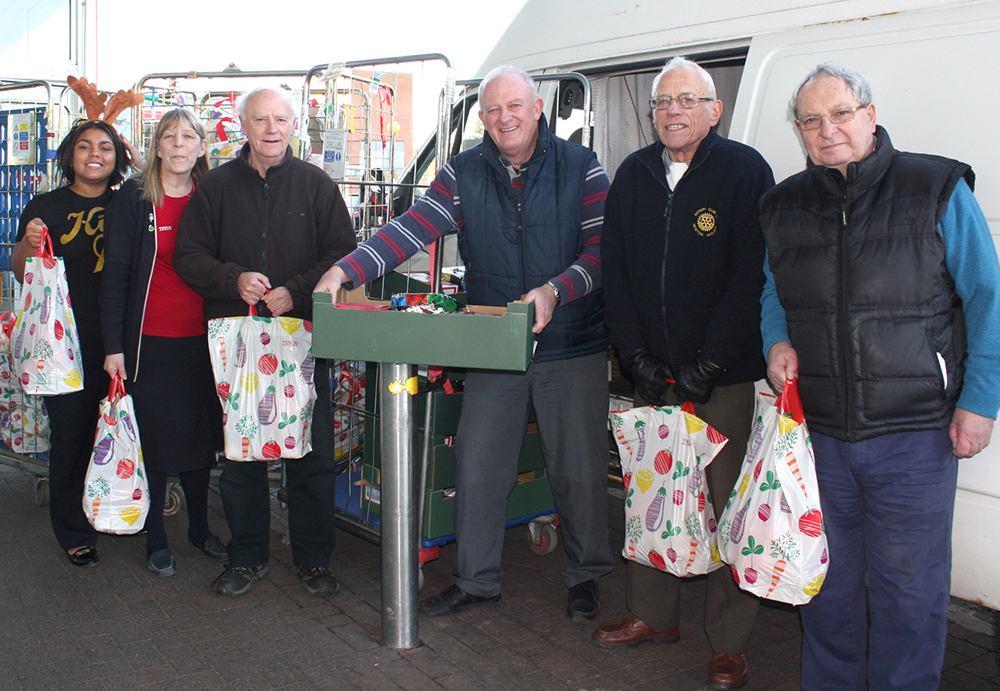 Rotary Club, Barclays and Boots Support Scanner Appeal