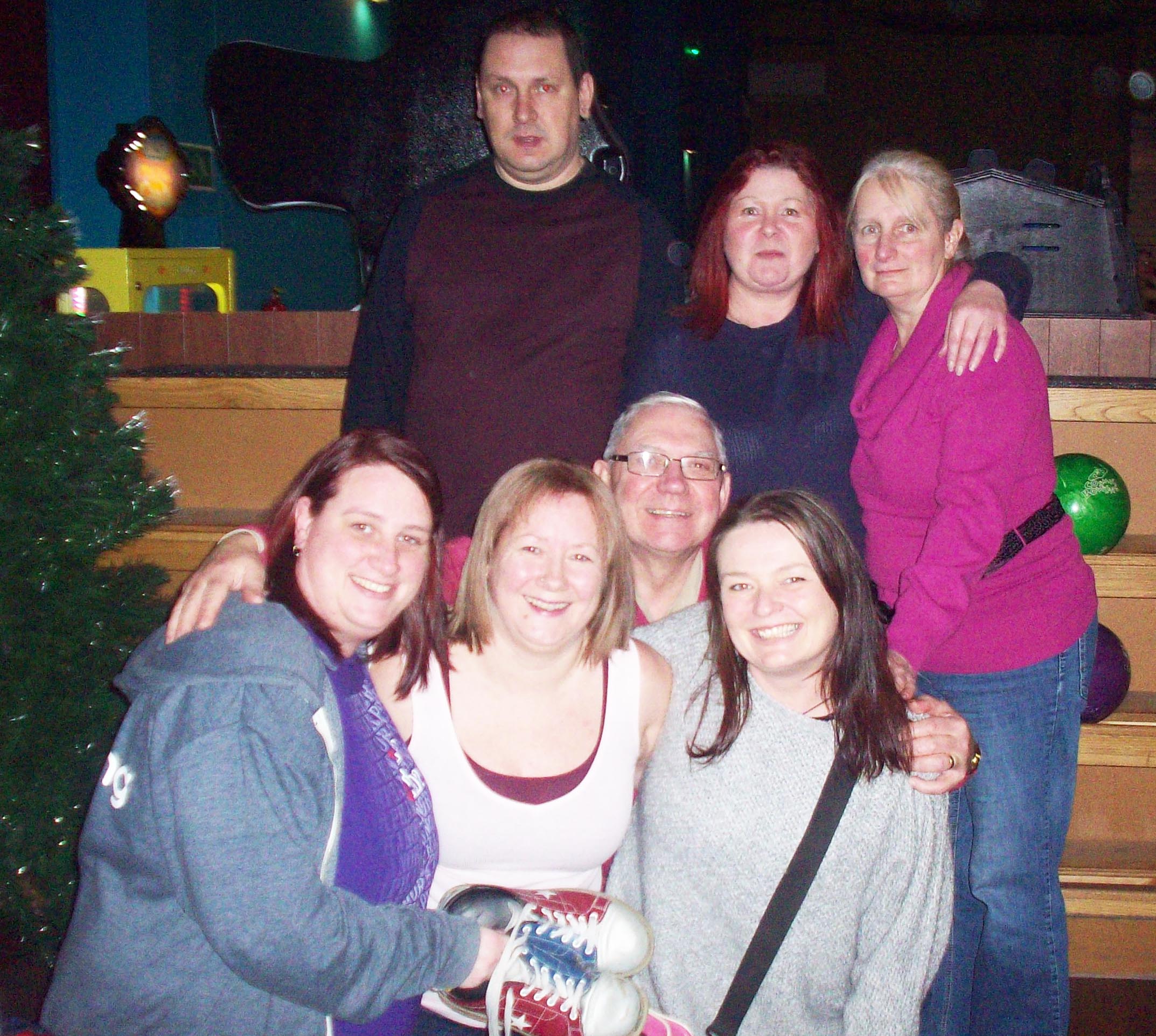 Staff & Volunteers Enjoy Night Out at Planet Leisure