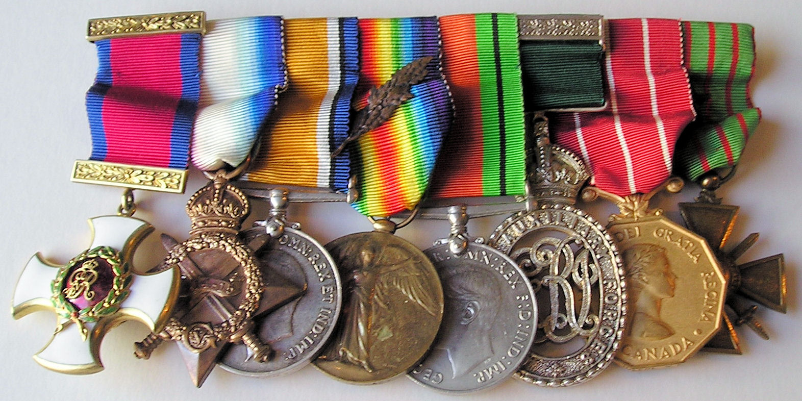 Medal Experts Raise Money for Local Ex-Service Charities