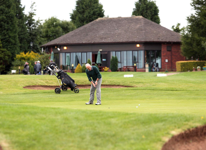 Hall Construction Sponsor Rotary Charity Golf Day