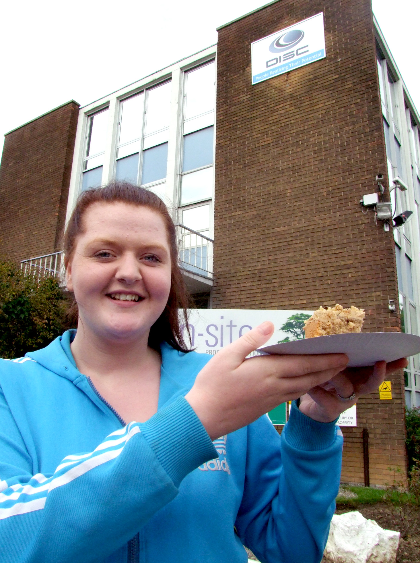 Students Earn Crust for Macmillan Charity