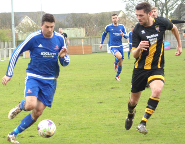 Aycliffe Put 5 Past Vase Finalists