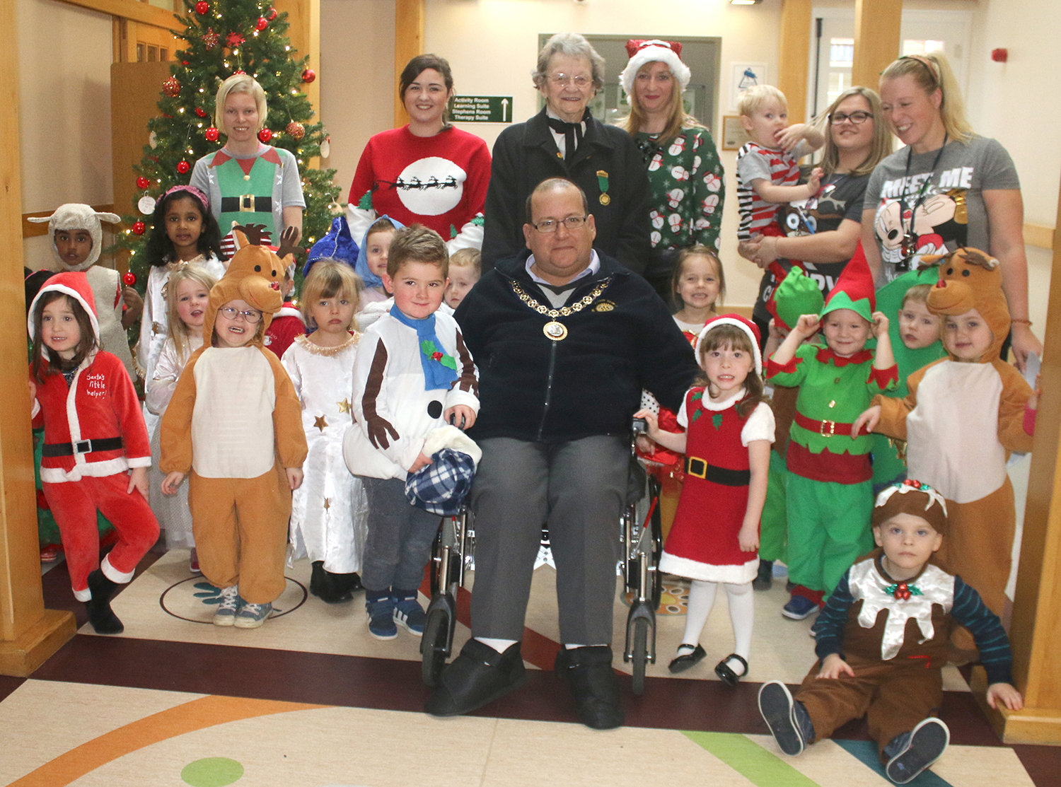 Nursery Children Carol Singing