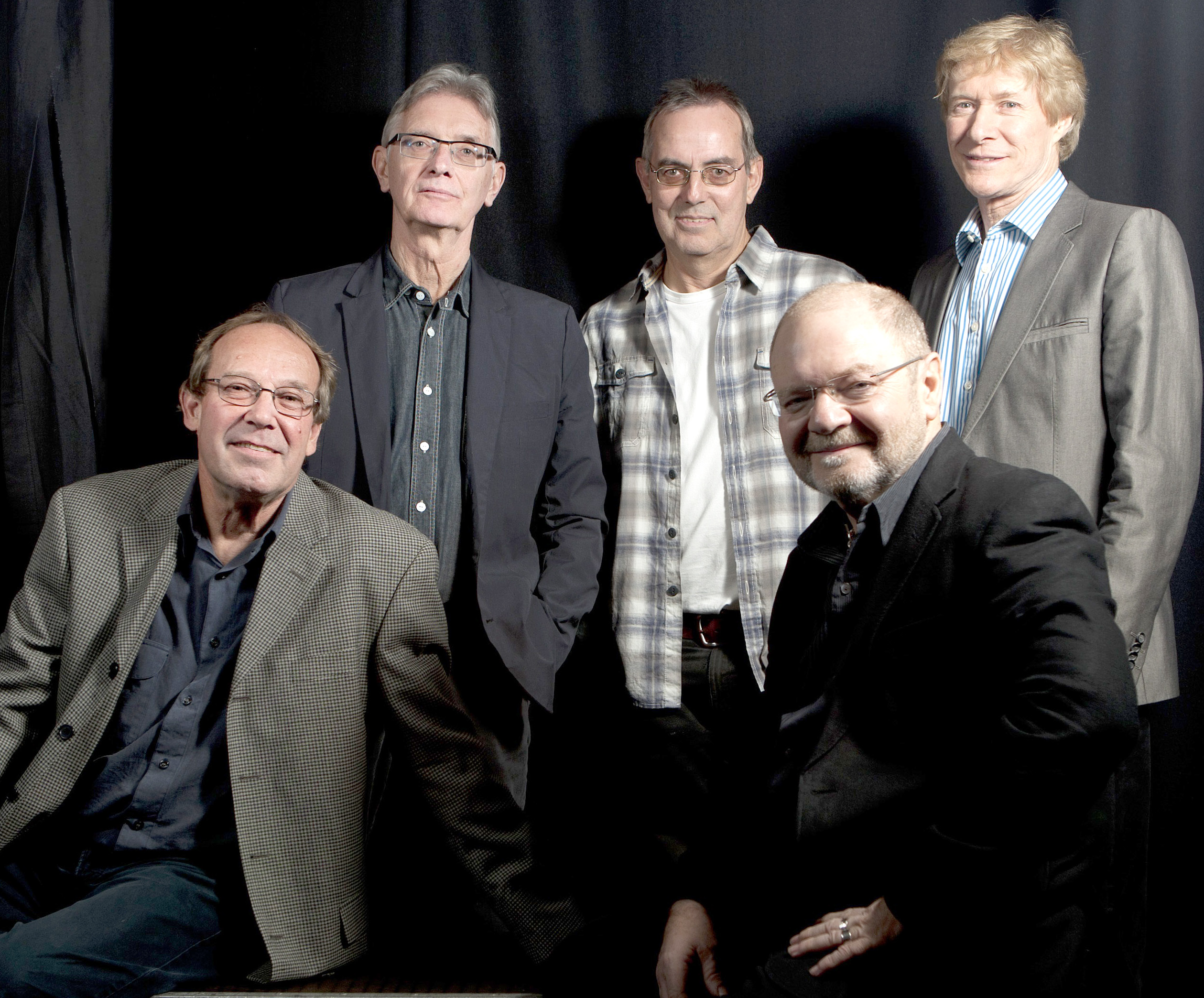 Blues Band Returns to Gala Theatre