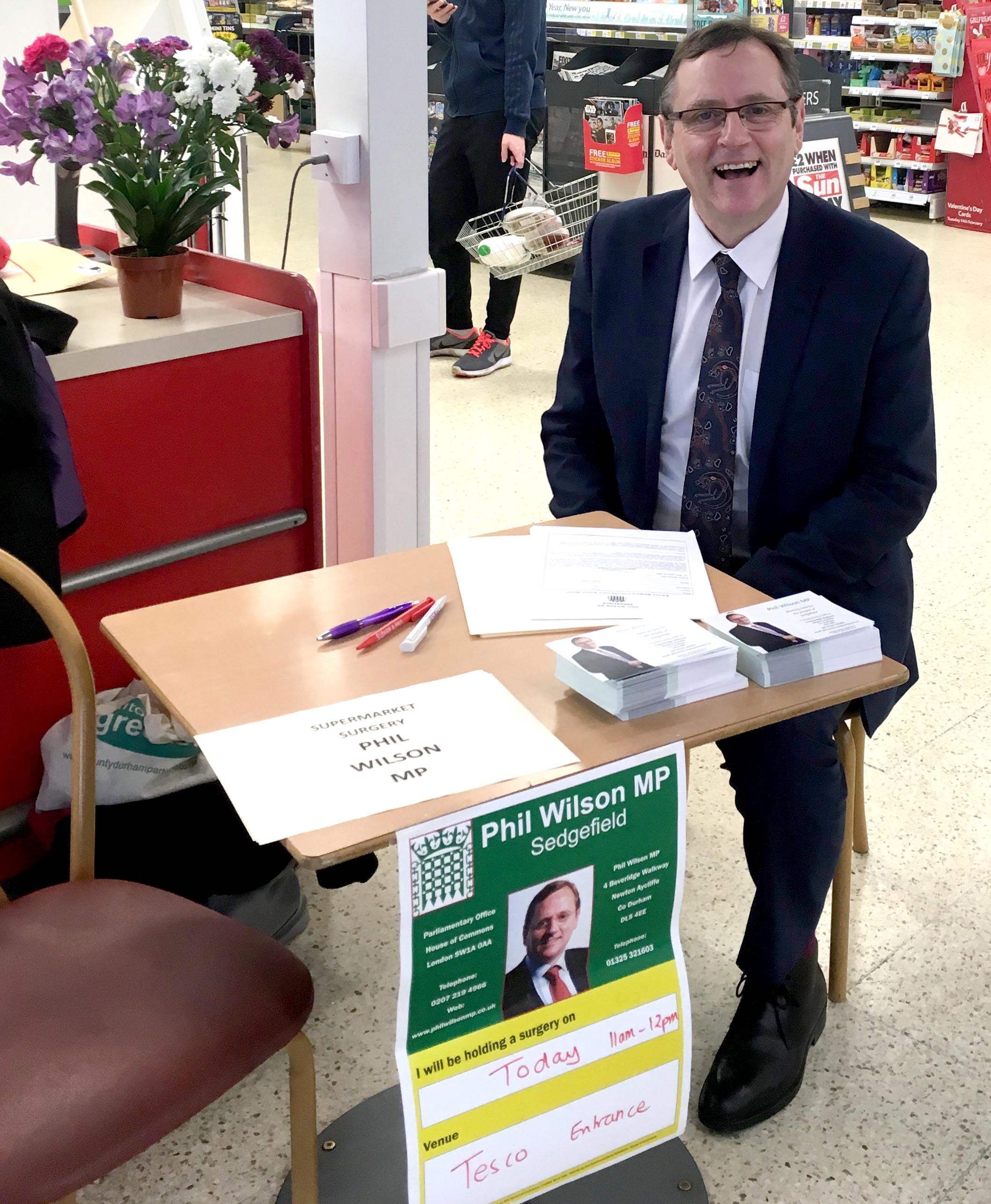 Customers Meet MP Phil in Tesco’s