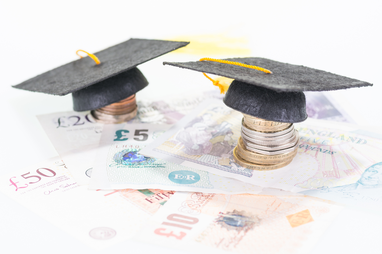 Uni Students – £57,000 Debt!