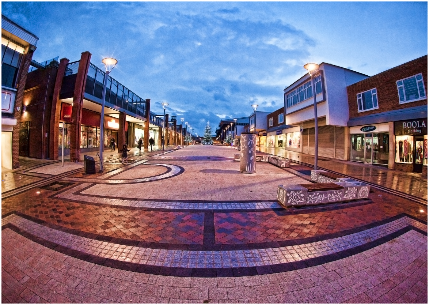 TOWN CENTRE UNVEILS PLANS FOR REINSTATEMENT…