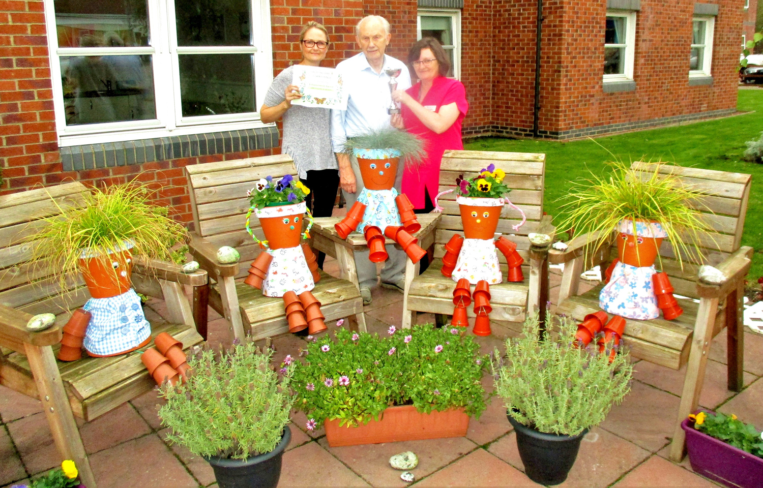 Care Home Wins Garden Award