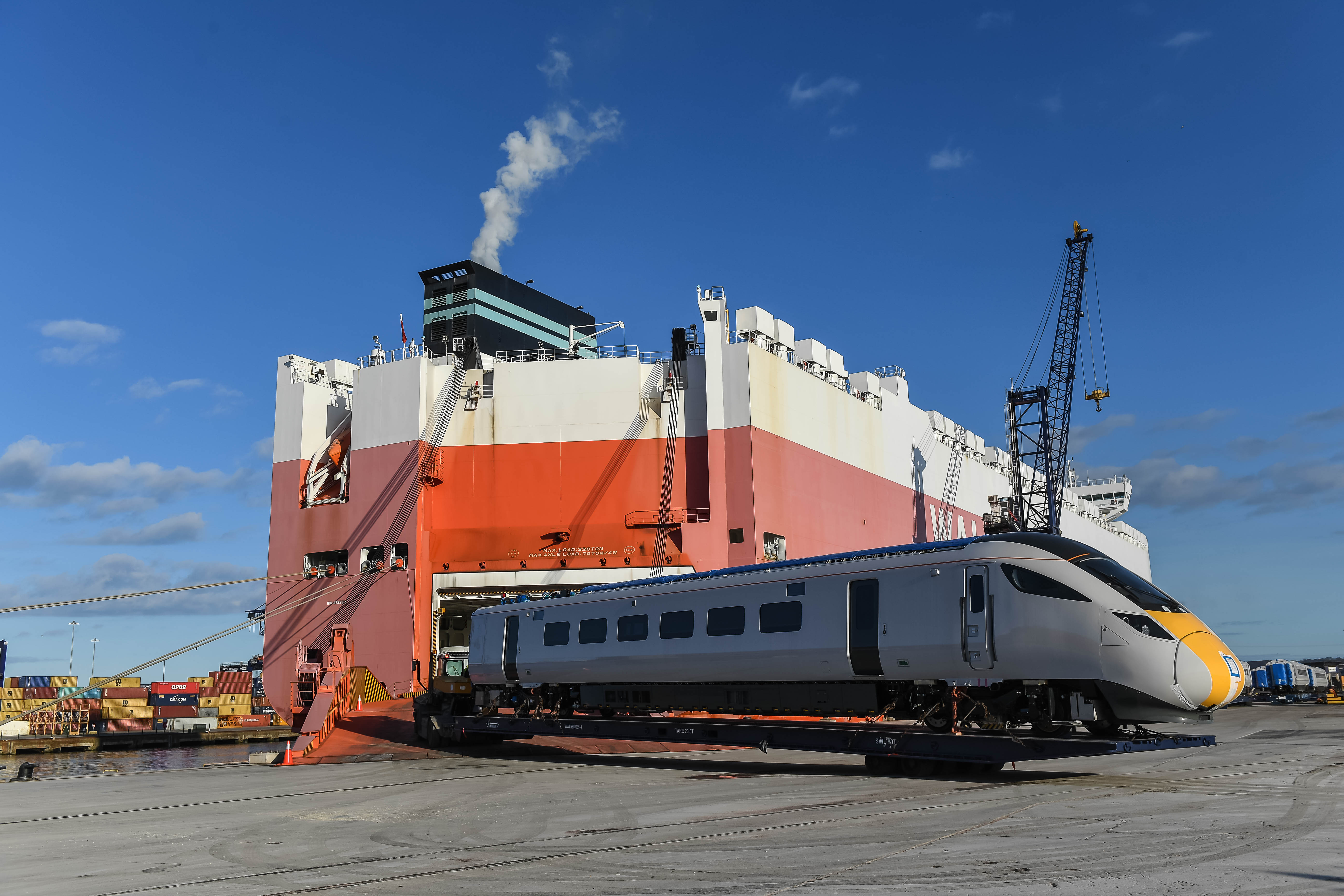 New Azuma Trains Arrive at UK Port