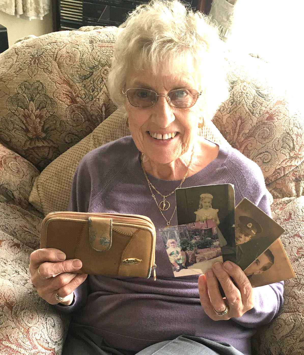 Stolen Purse Returned with Sentimental Photos