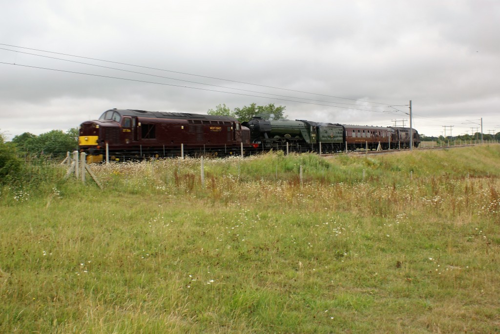 flying scotsman arriving