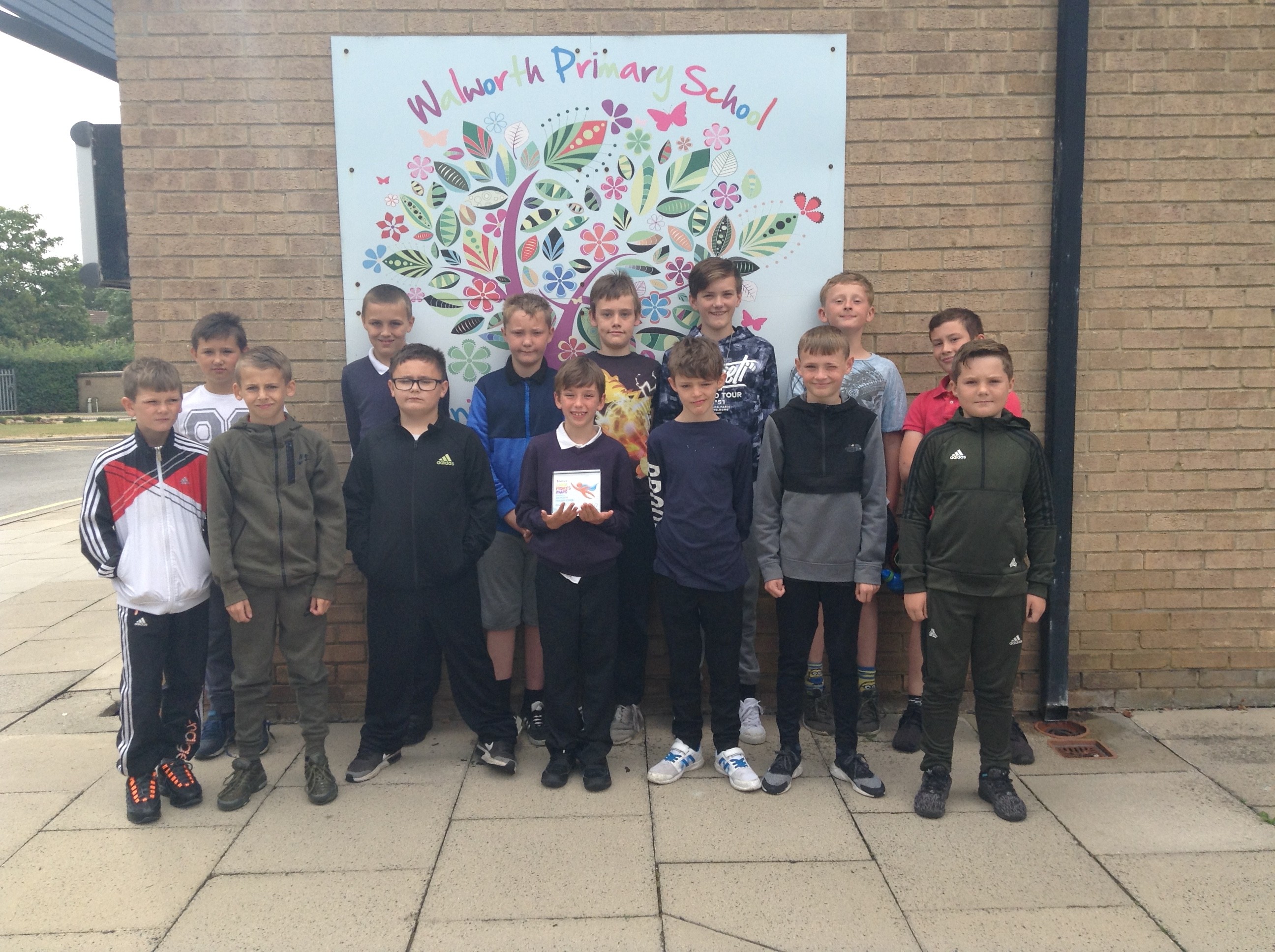 Walworth Pupils Receive the Junior Prince’s Award