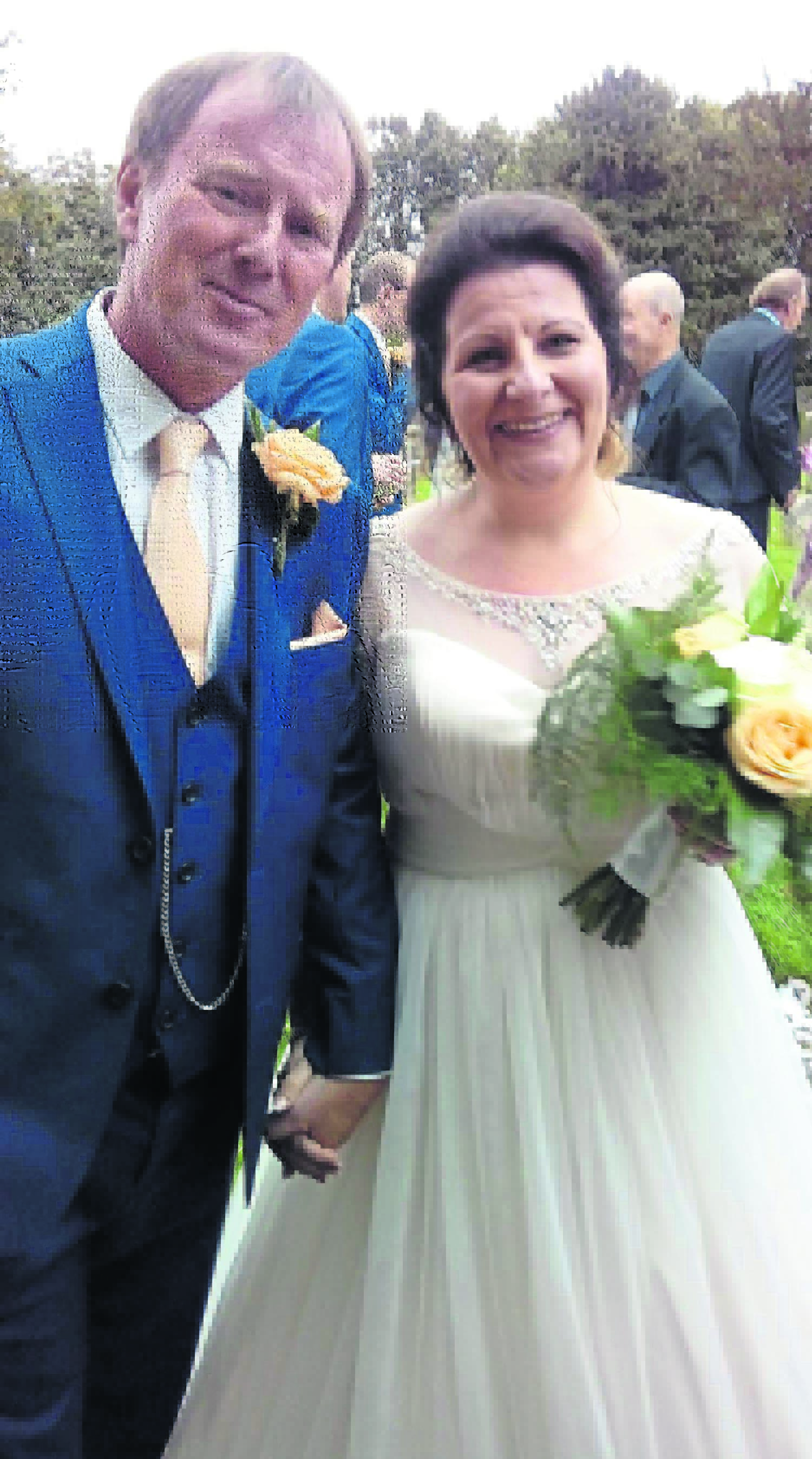 Local Couple Wed at St. Andrew’s