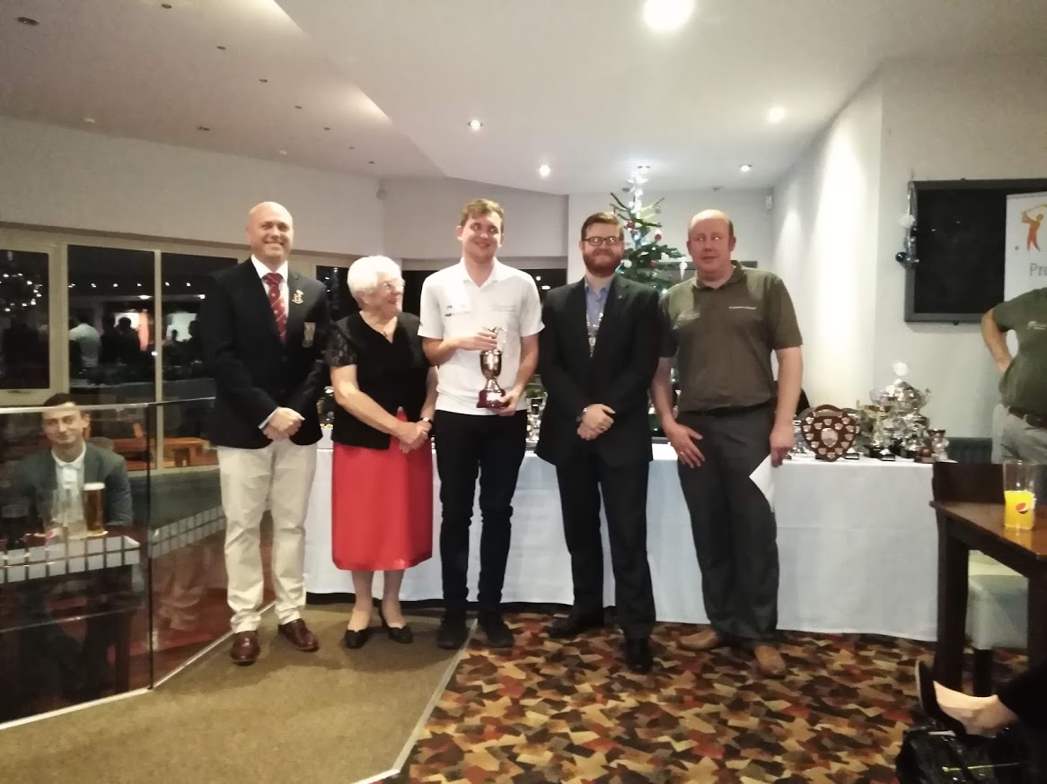 Rotary Club Honour Young Golfers