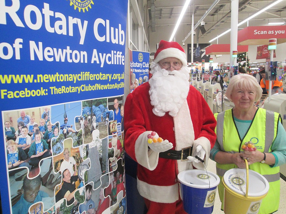 Rotary Club Spread Christmas Cheer