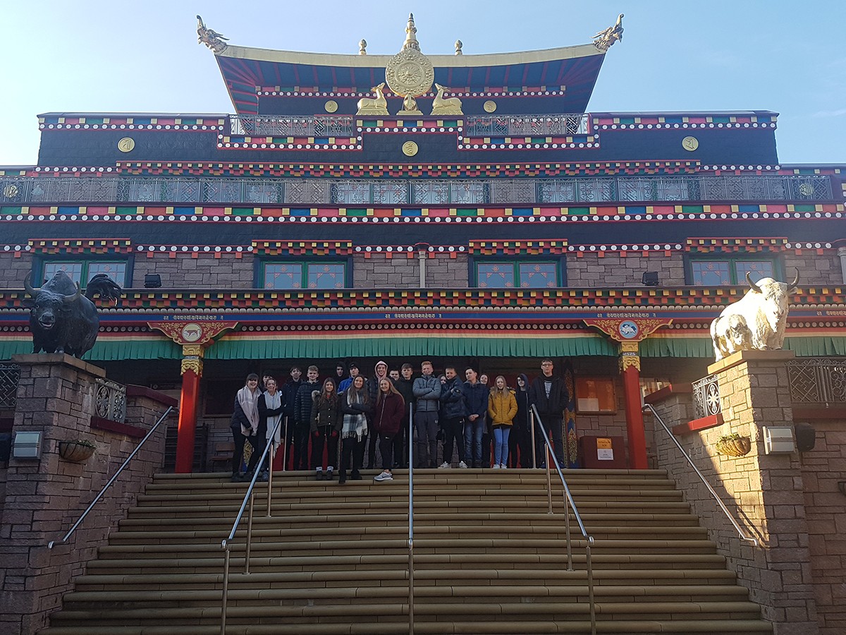 Woodham Students Visit Buddhist Monastery
