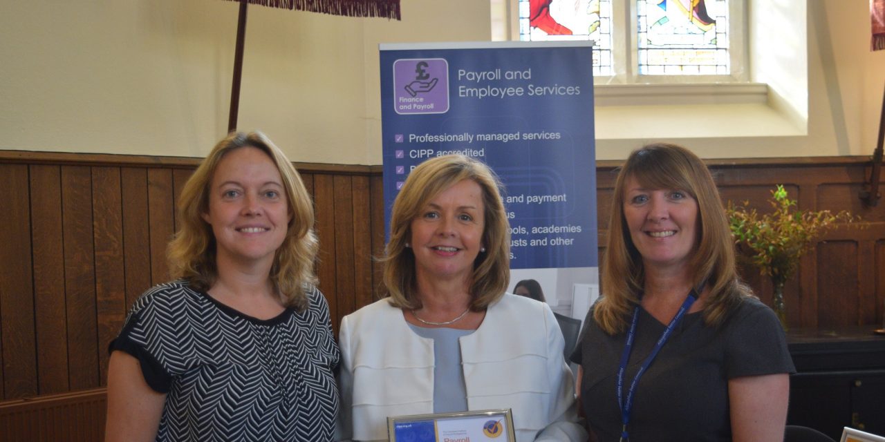 Council Receive Payroll Service Award for Third Time