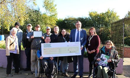 Local MP Dig’s Deep to Support Community Garden