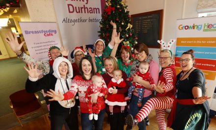 Families Enjoy Xmas at Breastfeeding Event