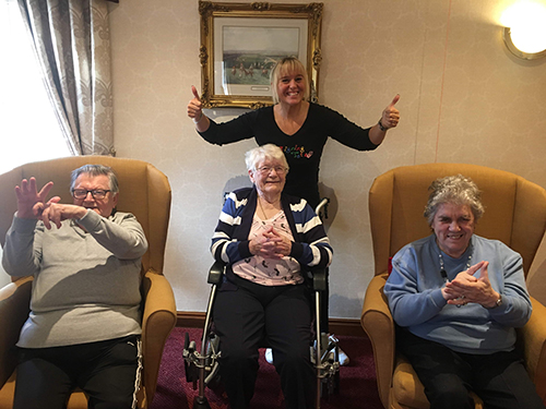 Sign & Sing at Redworth House Care Home