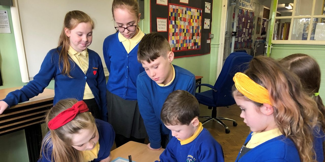 Primary school pupils pledge to eradicate single use plastic