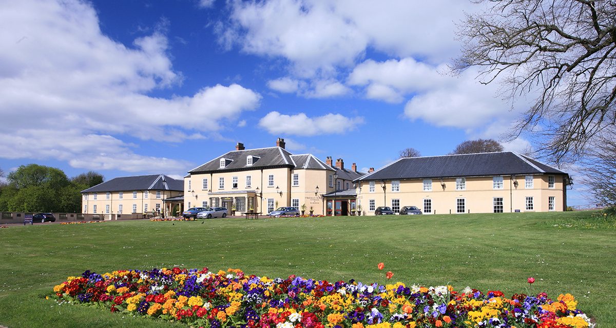 Big Band Proms in the Park to Hardwick Hall