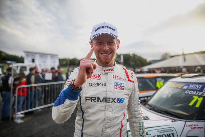 Victory for Coates in Mini Season Finale