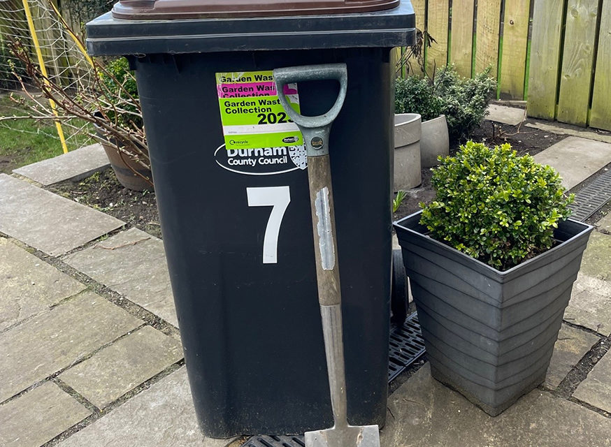 Sign up to garden waste collections for 2024