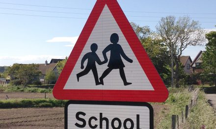 Reminder to apply for secondary school places